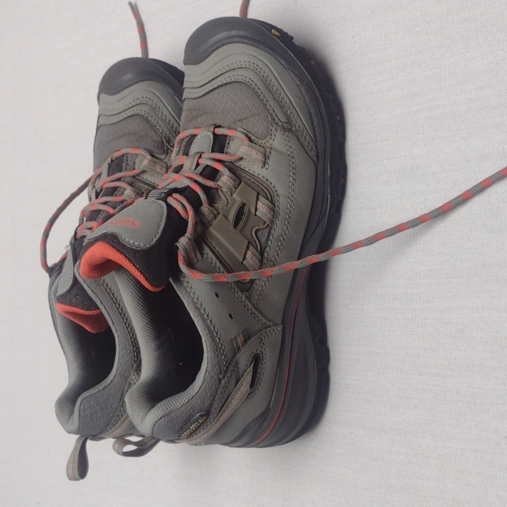 COPY - Women's Targhee II Low Top Waterproof Shoe - Picture 2 of 4